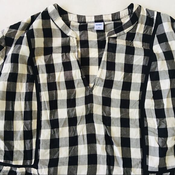 Old Navy | Buffalo Plaid Check Bound Collar Blouse - Picture 2 of 8